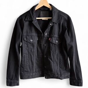 Levi's premium women’s Black Denim trucker Jacket